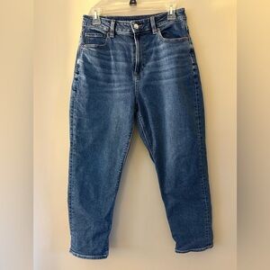American Eagle Cropped Jeans - Size 8
